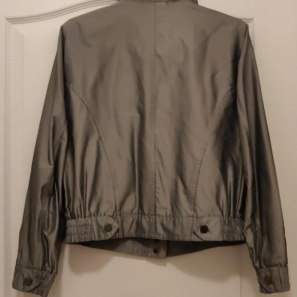 Bianca polyester jacket. Excellent condition. No lining.Size 6. - Picture 4 of 7